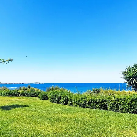 Le Grand Large Six-Fours-les-Plages